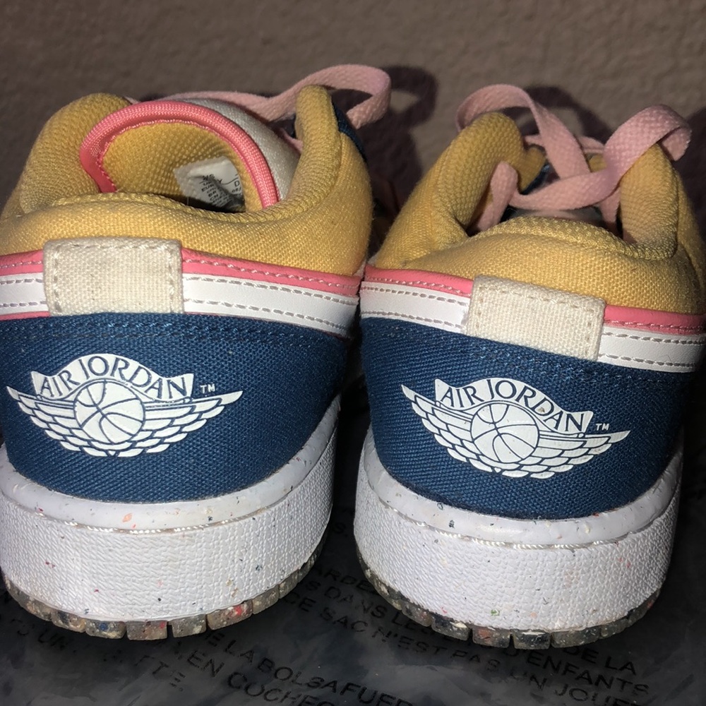 Air Jordan’s Low 1s - Picture 6 of 9